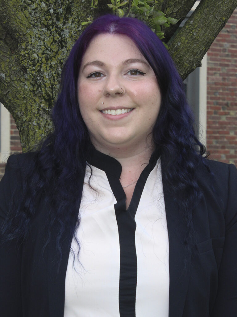 Jo-Hanna Azzara, DVM
