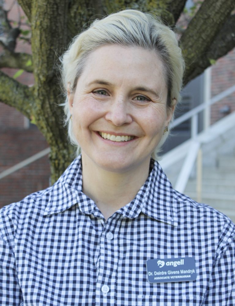 Deirdre Givens Mandryk, DVM