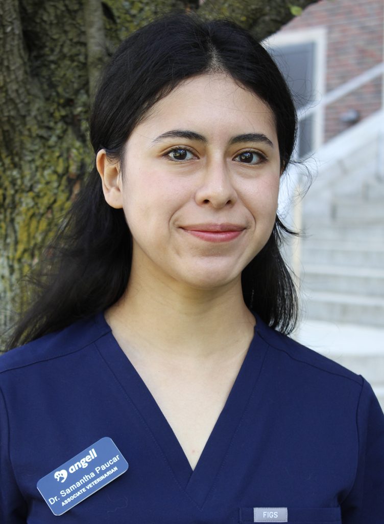 Samantha Paucar, DVM