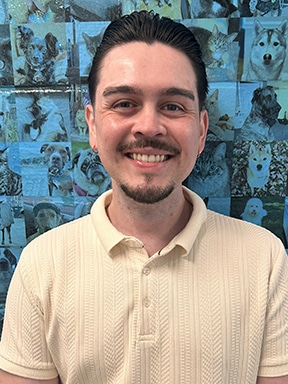 Hery Ríos Guzmán, DVM