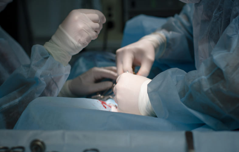 7781The Ins and Outs of Chest Tubes