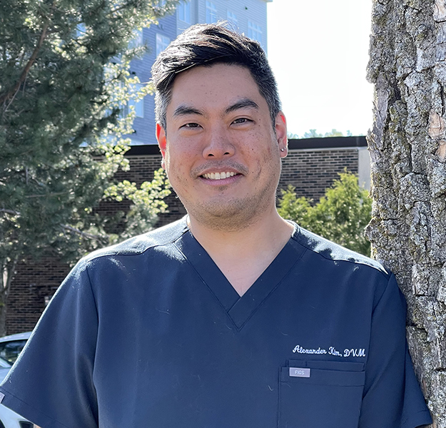 Alex Kim, DVM