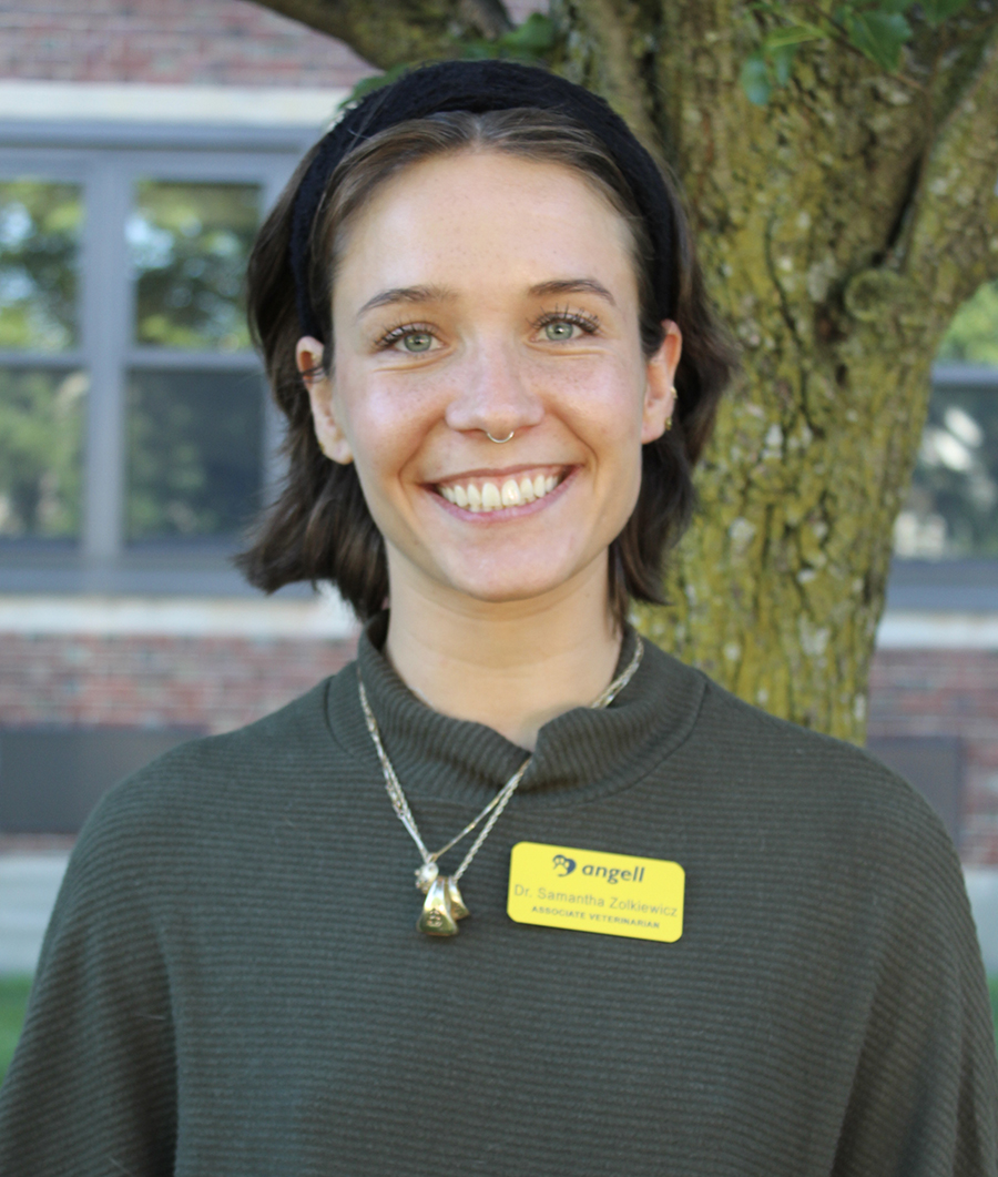 Samantha Zolkiewicz, DVM